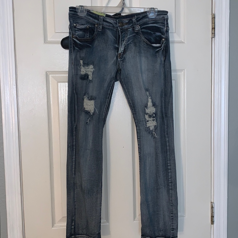 Ripped Skinny Machine Jeans
